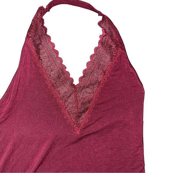 AEO American Eagle Outfitters Maroon V-Neck Lace Trim Halter bodysuit top Small - Picture 2 of 3